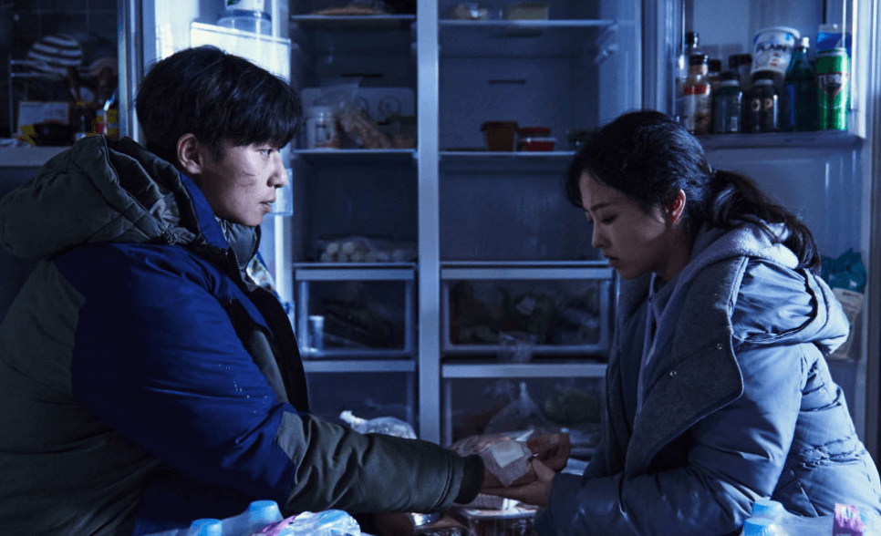 콘크리트 유토피아 영화 장면