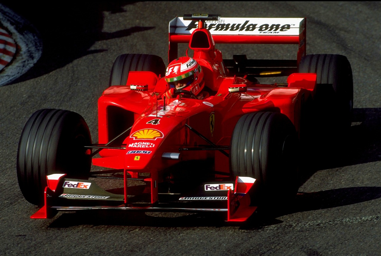 F1 경기 차량 사진