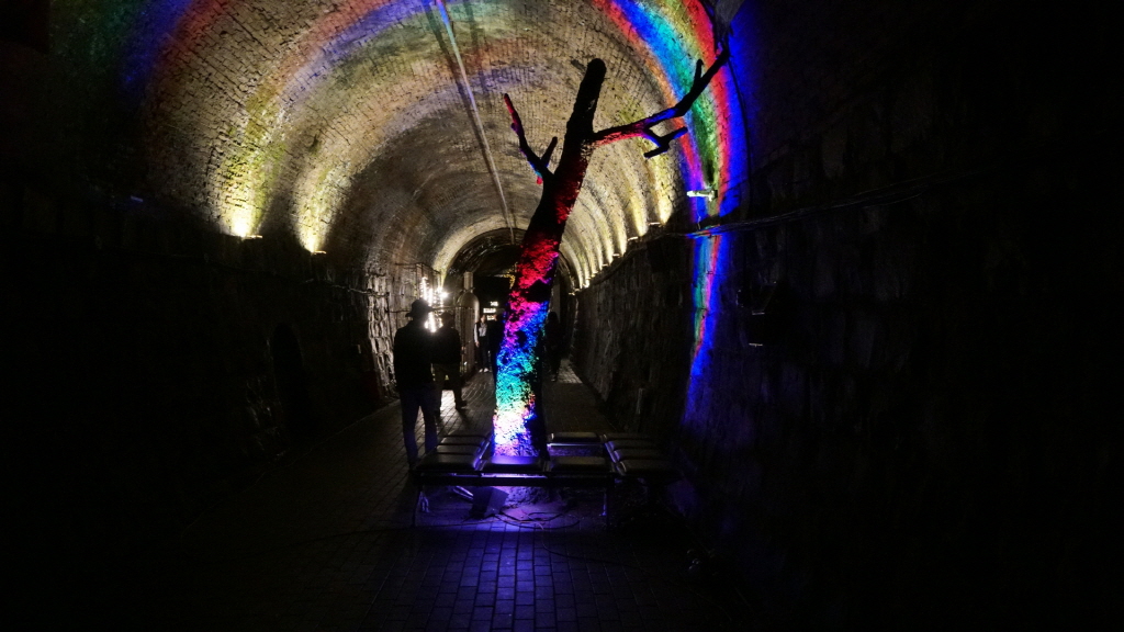 img.jpg?credential=yqXZFxpELC7KVnFOS48yl