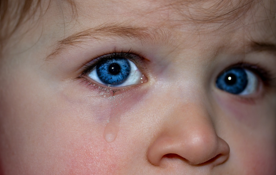 인공 눈물의 장점,부작용,안전하게 사용하는 방법