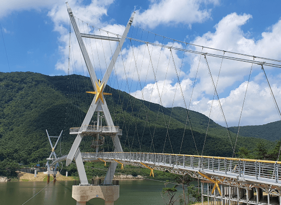 영천 보현산댐 출렁다리
