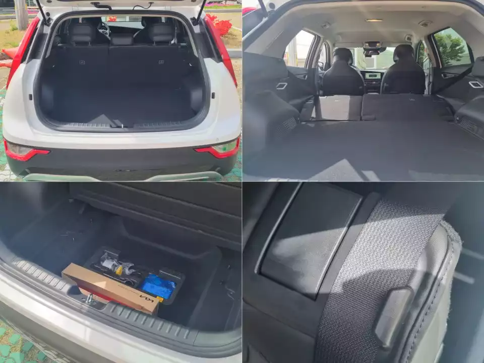 니로 EV 트렁크 주변을 살피던 모습입니다.