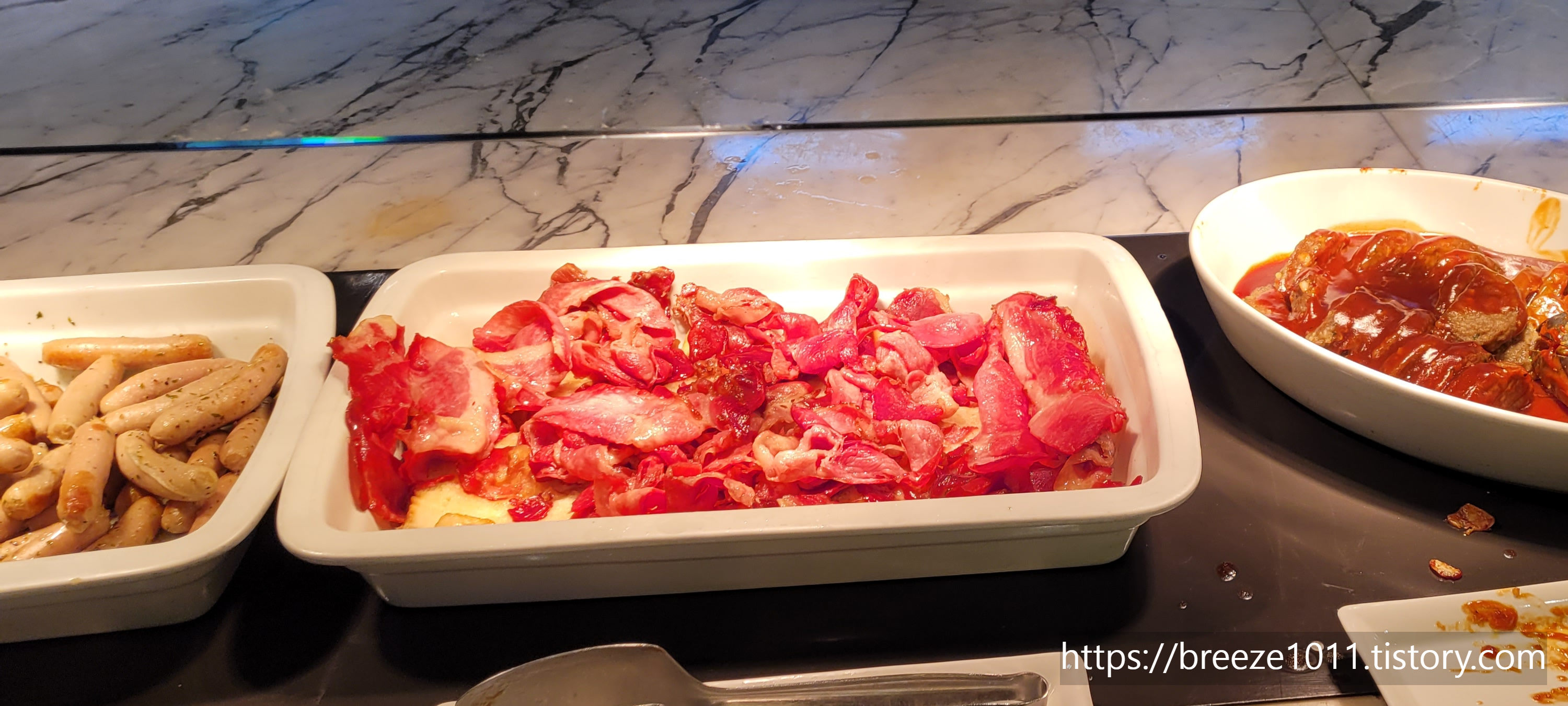 조식 메뉴, 베이컨, 소시지