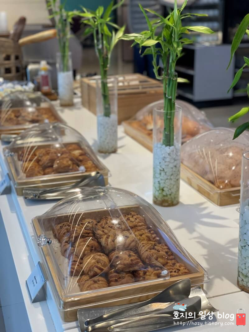 코트야드 메리어트 수원 조식_베이커리 코너