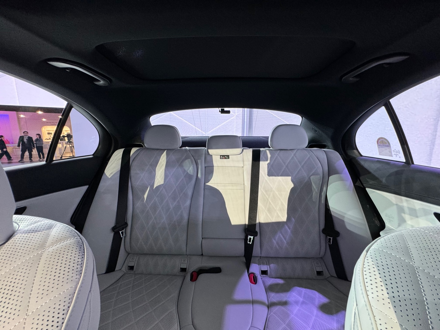 메르세데스-벤츠 더 뉴 E클래스(W214)