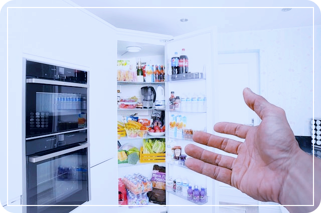 뜨거운 음식을 냉장고에 넣으면 안 되는 이유