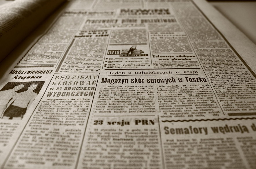 신문 식자공: 활자를 쌓아 여론을 만들던 직업의 소멸