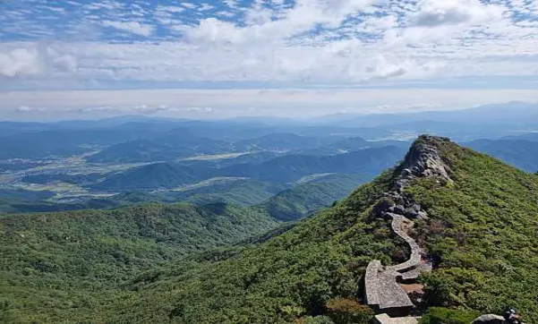 황석산