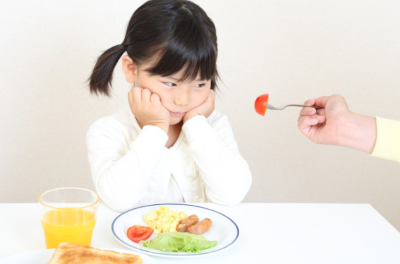 야채를 먹지 않는 아이