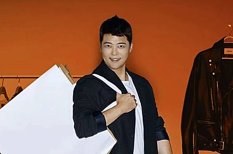 방송인-전현무