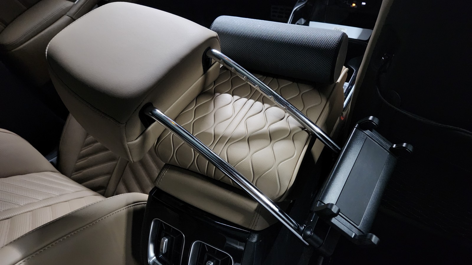 믿추 헤드레스트 거치대