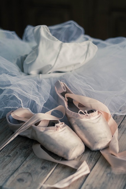 호두까기 인형 (The Nutcracker): 크리스마스 시즌의 대표적인 발레 작품, 작품 속의 상징적 의미와 유명한 장면들