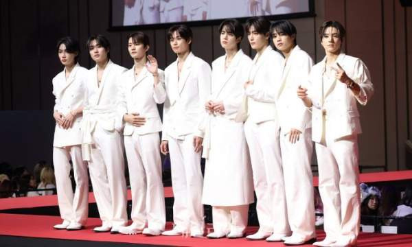 더보이즈 시우민 차가원 MC몽 원헌드레드 INB100