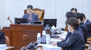 노동절 법정 공휴일 근로자의 날 학교 은행 공무원 휴무 시행 여부