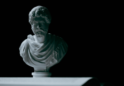 "나는 생각한다, 고로 존재한다"의 재해석: 르네 데카르트의 코기토와 인공지능 시대의 자아 문제