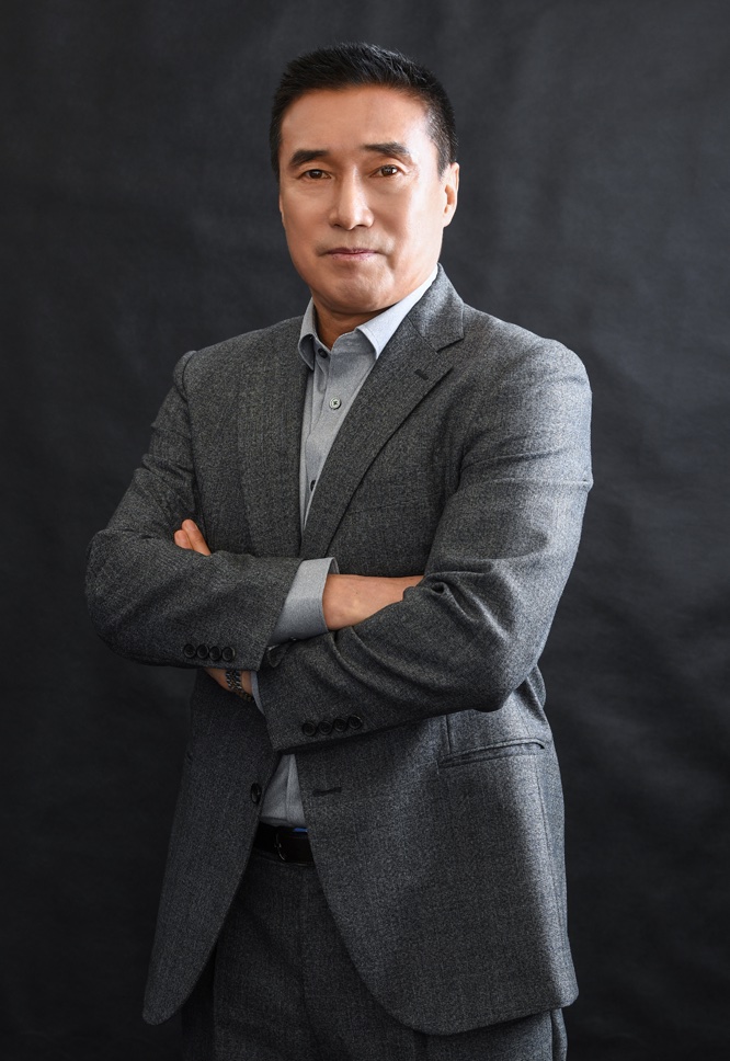 FC 구척장신 감독 - 하석주