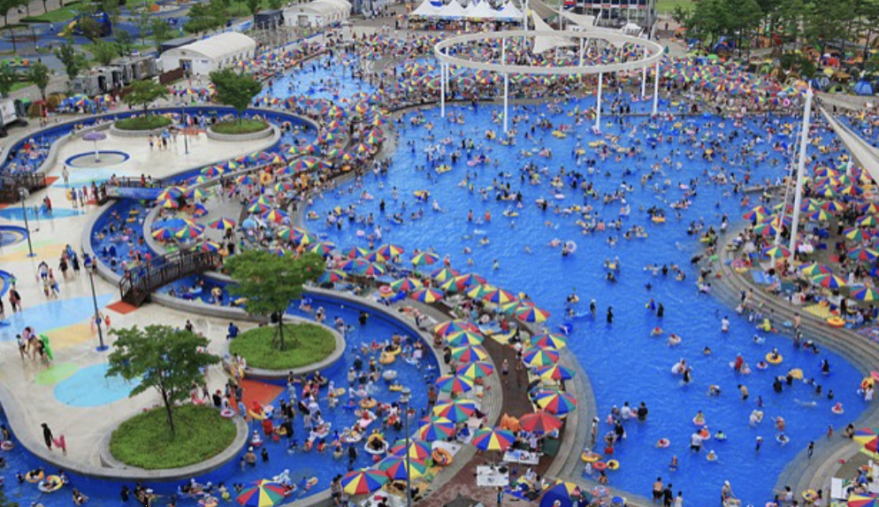 뚝섬 야외수영장 이미지