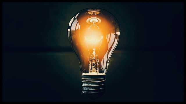전력 공급없이 켜져있는 전구