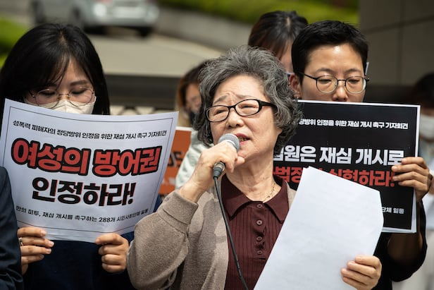 최말자 선생님의 인터뷰 - (재심 개시 후 인터뷰 모습)