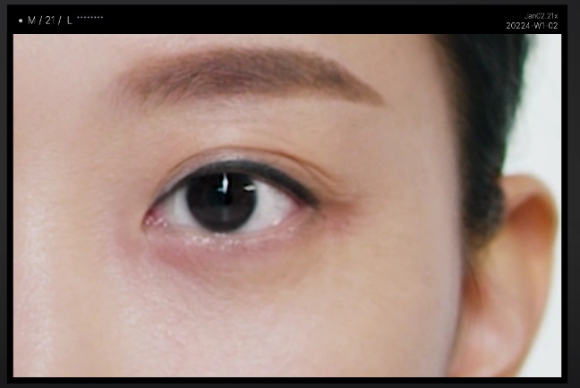 메디큐브 에이지알 에어샷