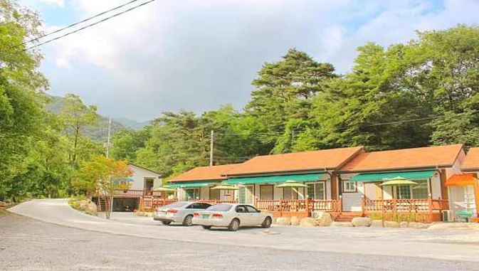 용추밸리캠프펜션