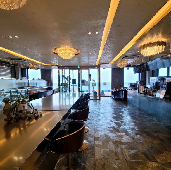 제주공항 근처 나모나모 베이커리 내부전경