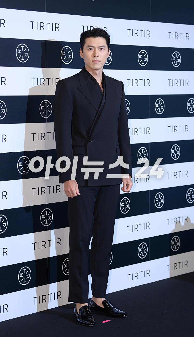 배우 현빈이 30일 오후 서울 중구 반얀트리 클럽&스파 서울에서 열린 티르티르 글로벌 킥오프 행사에 참석하고 있다. [사진=정소희 기자]