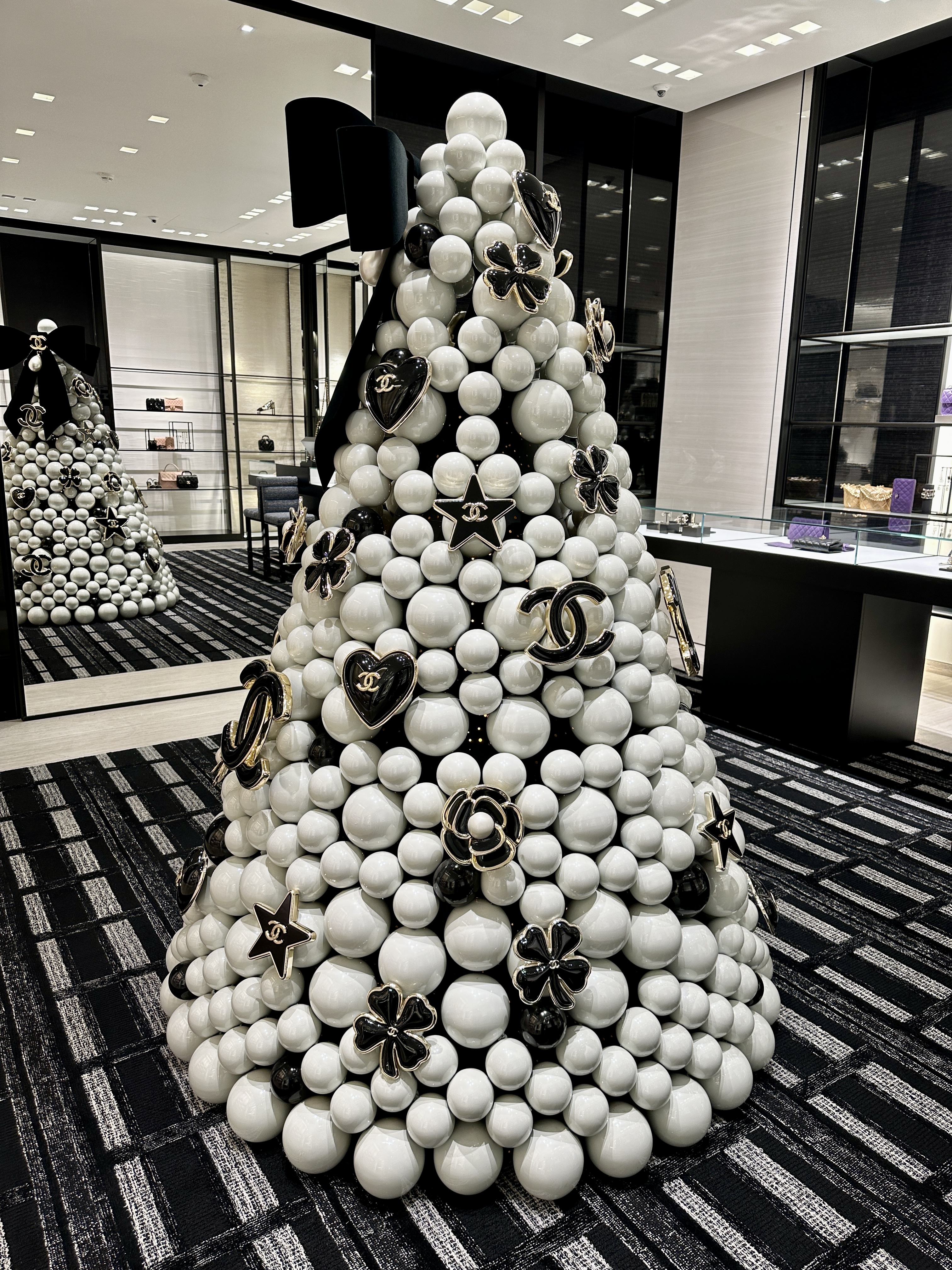 샤넬 크리스마스 트리