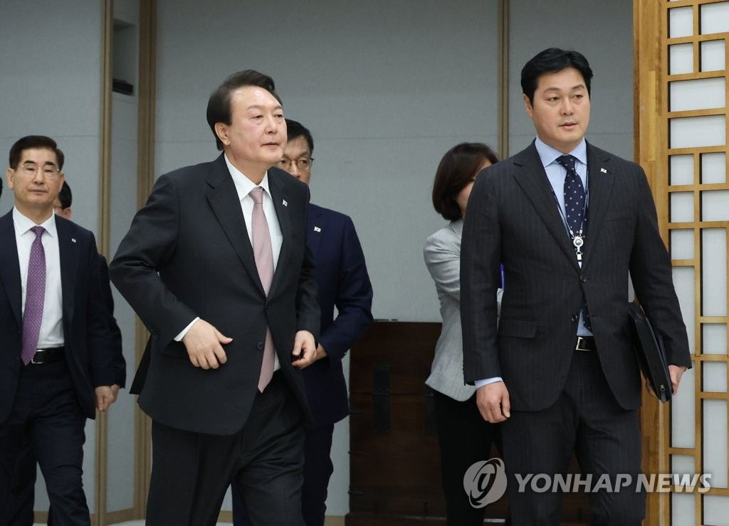 김승희 의전비서관 사건 무마 시도 및 장상윤 교육부차관 통화