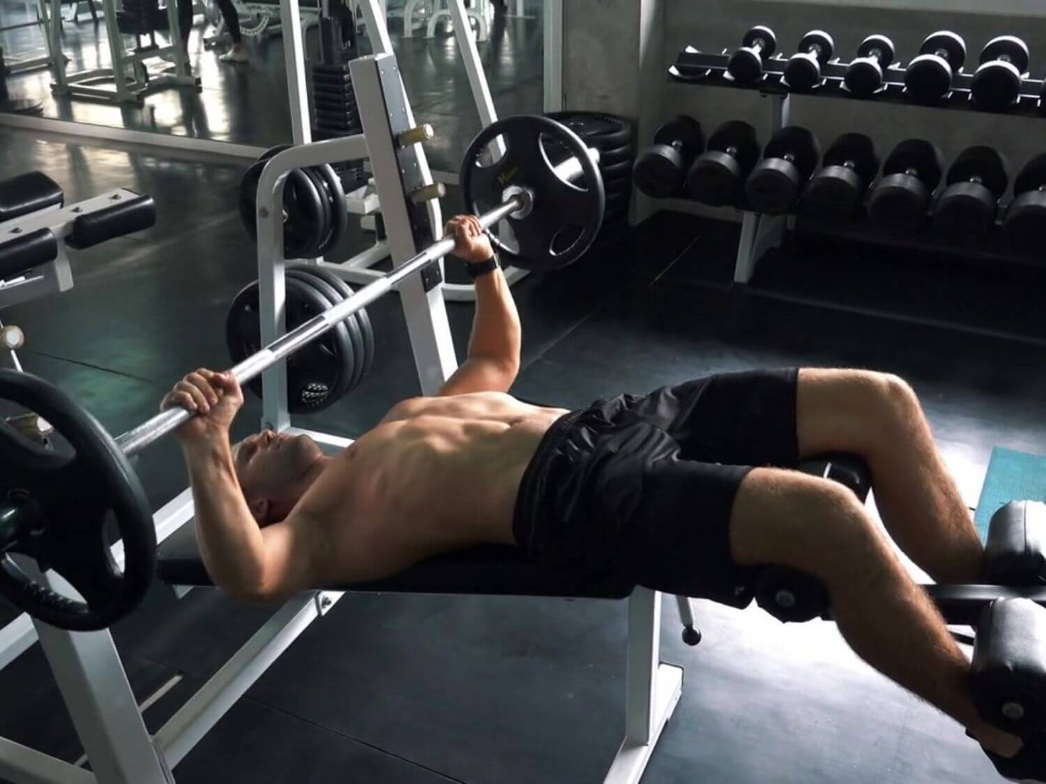 벤치프레스 근육통