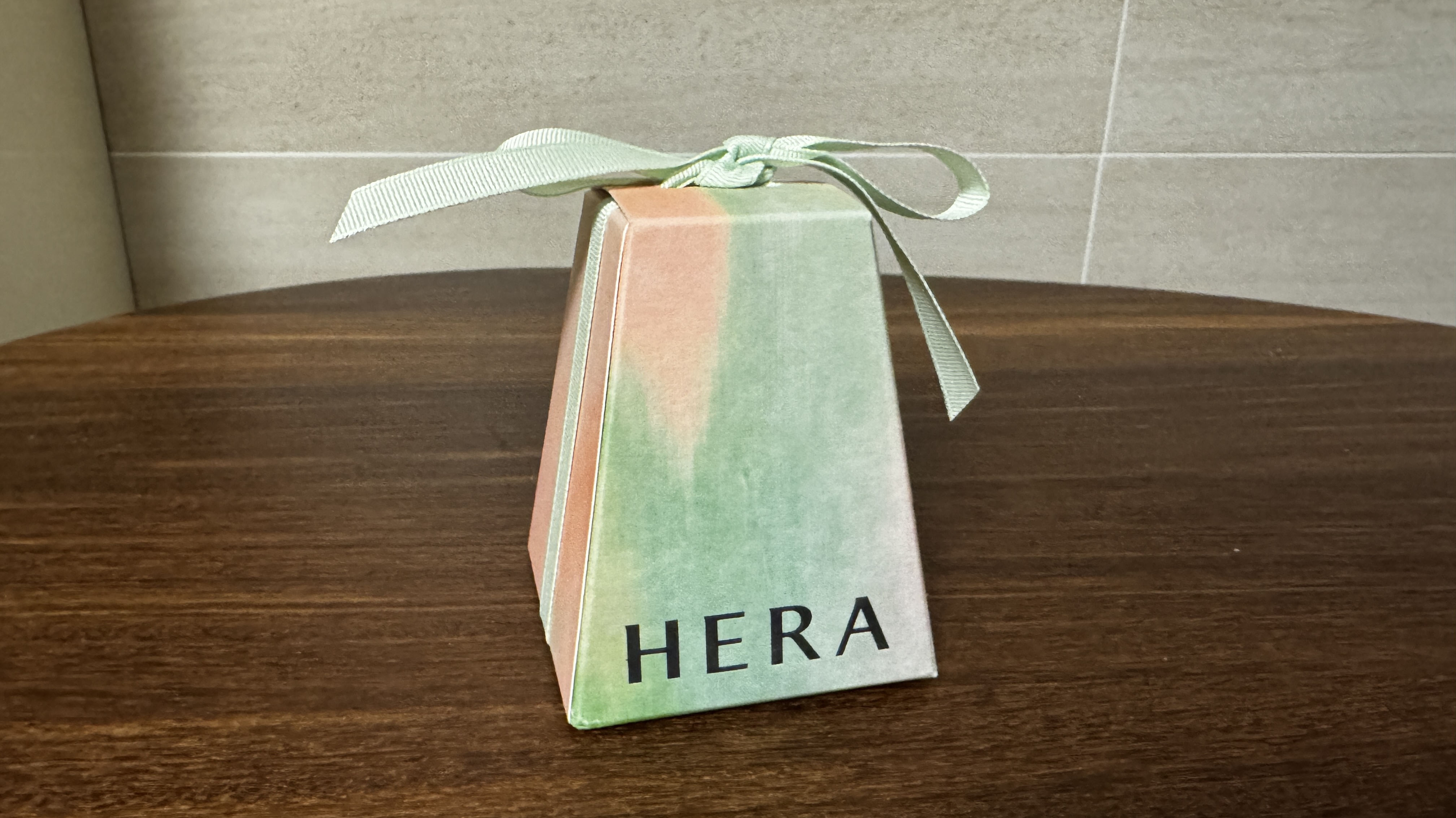 HERA관련 이미지