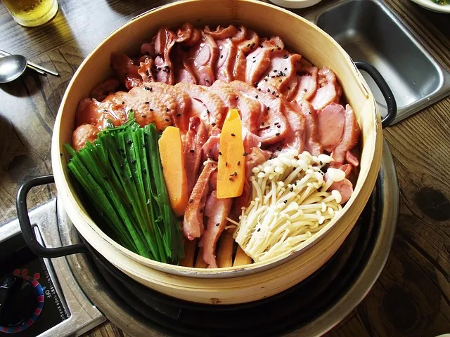 오리훈제 맛있게 먹는 법과 어울리는 재료 추천 정리_2