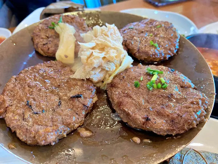 여름철 건강 식재료 연잎으로 만든 한우떡갈비, 갈비, 연잎 밥상 부산 기장 맛집