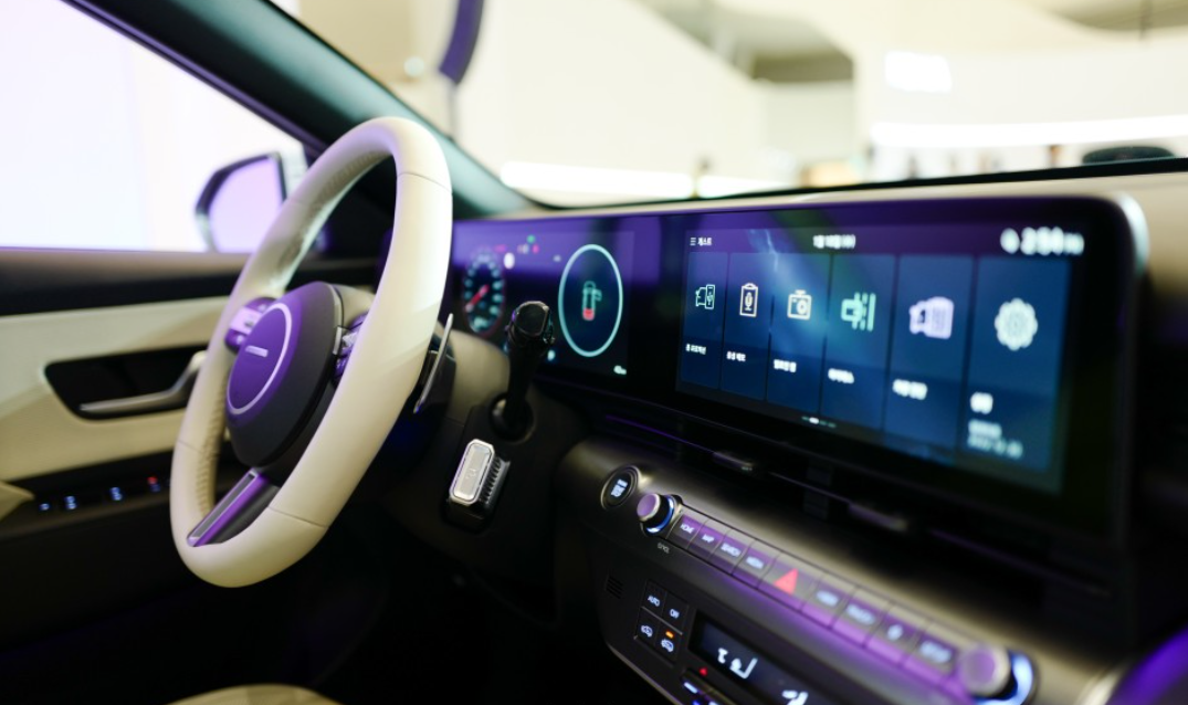 신형-코나-내부: 디지털-클러스터와-내비게이션