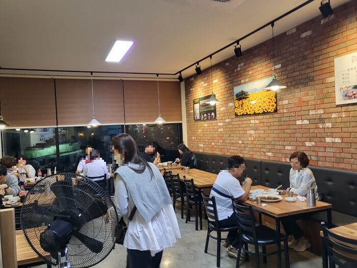 청도맛집 &#39;오경통닭&#39; 내부