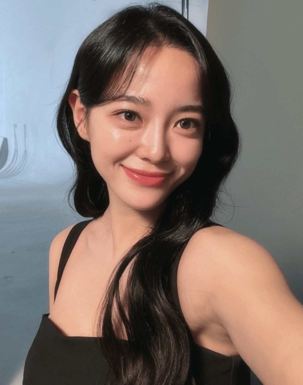 김세정, 9월 가수 컴백...