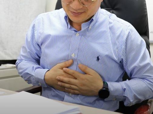 자주 체하거나 더부룩함
