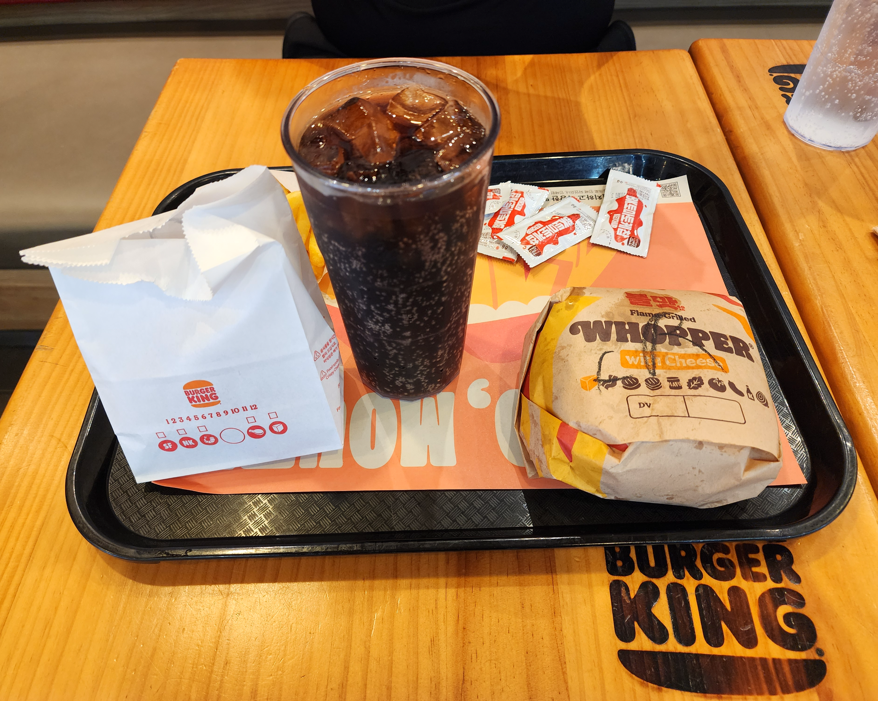 버거킹_베이컨치즈비프라구와퍼