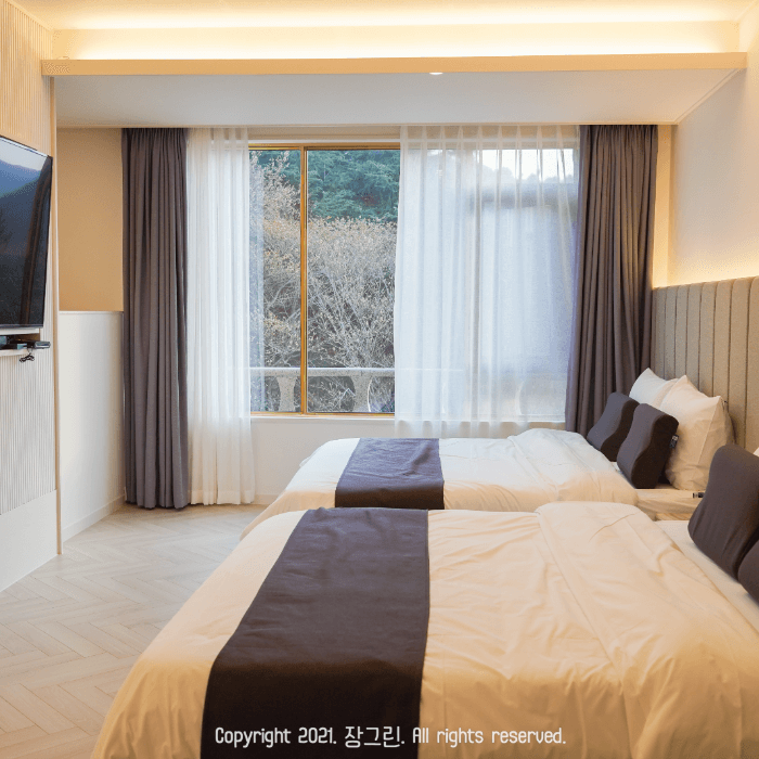 호텔-침구-실내