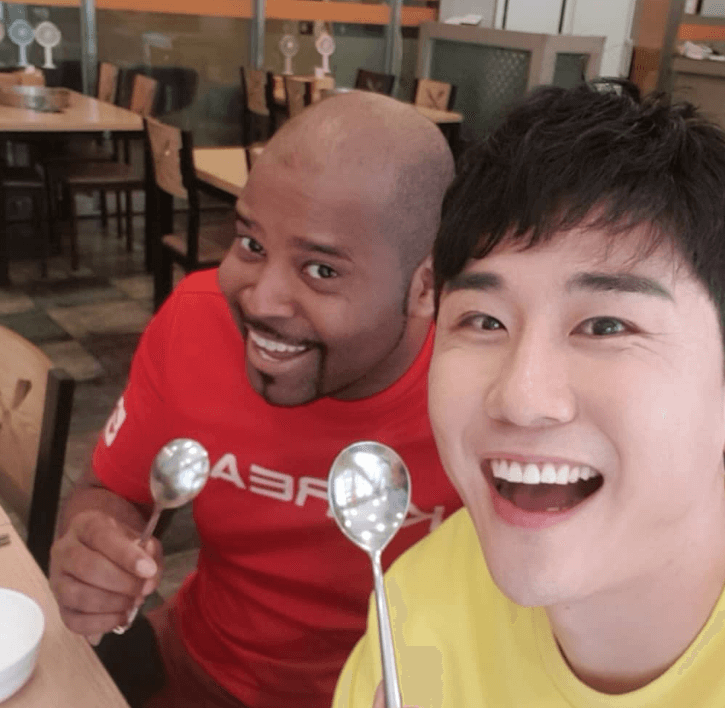 영탁 셀카
