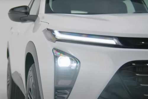 트랙스 크로스오버의 헤드램프에 초점을 둔 이미지