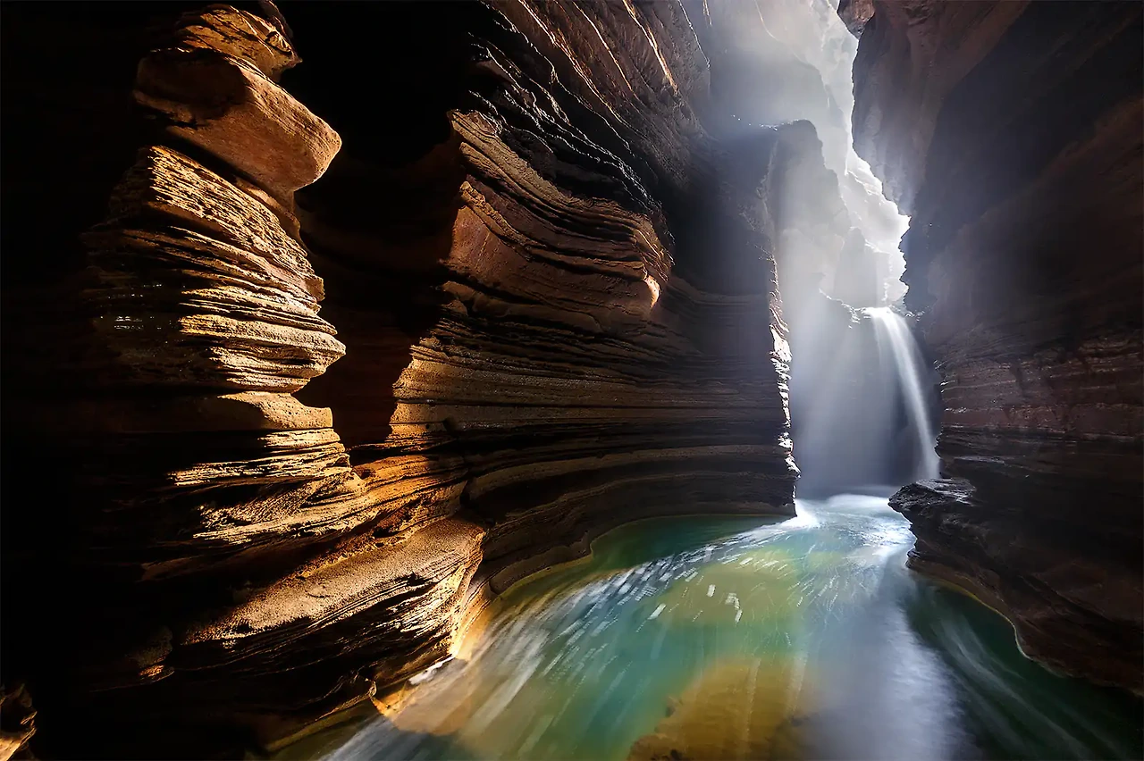 데비스 폭포 (Devi’s Fall)