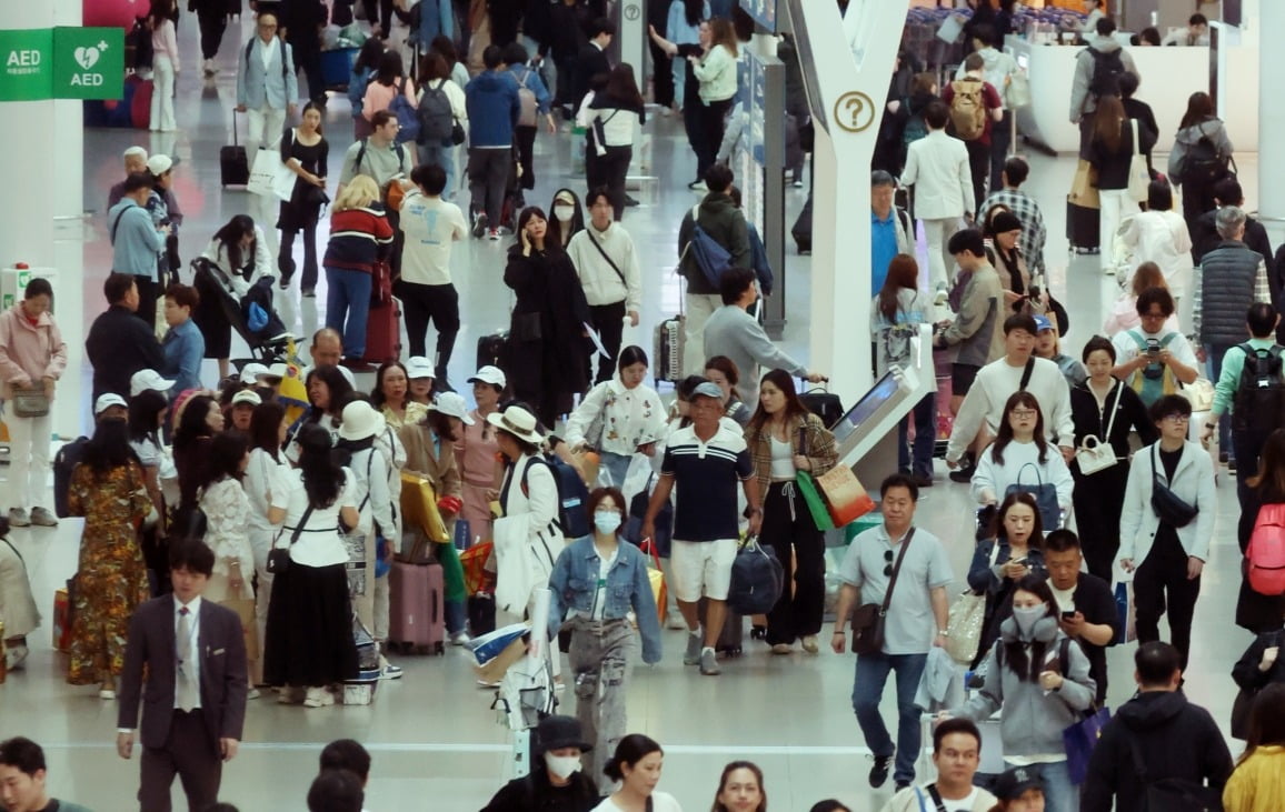 이제는 최저가도 안 산다 - 온라인 쇼핑 손길 &quot;뚝&quot;