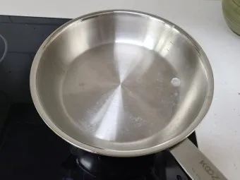 스테인레스 후라이팬 바닥 탄 자국 제거 방법_8