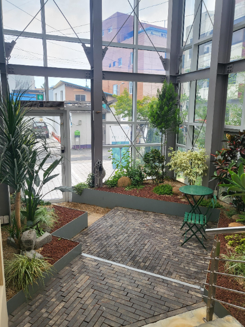 솔티라이엇 입구