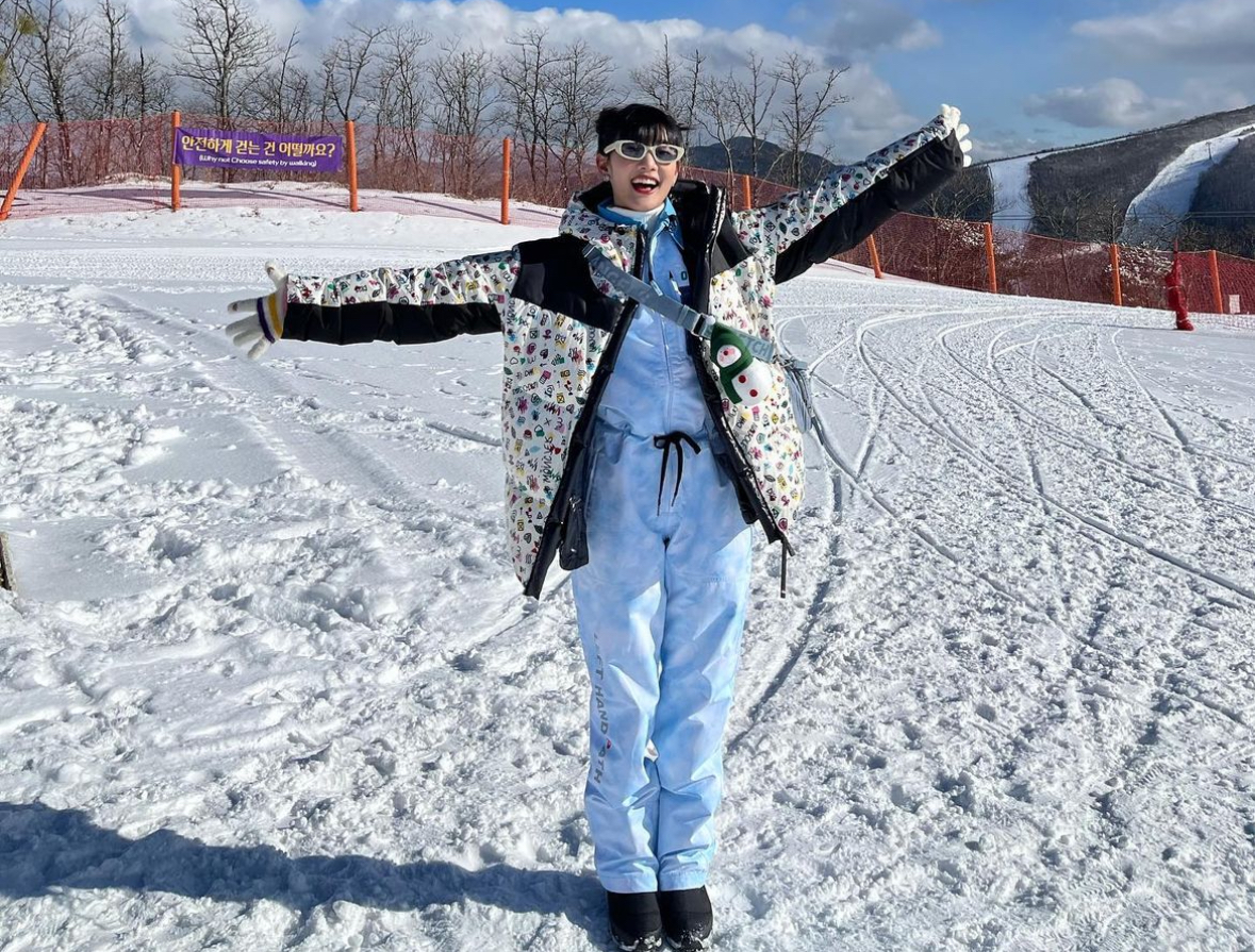 아이들 민니 사복