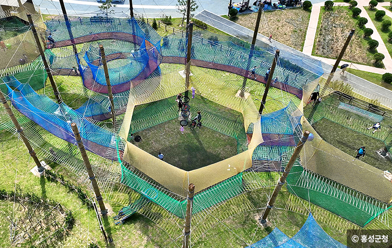 오색 네트 위로 팡팡! 홍성 남당항 네트어드벤처