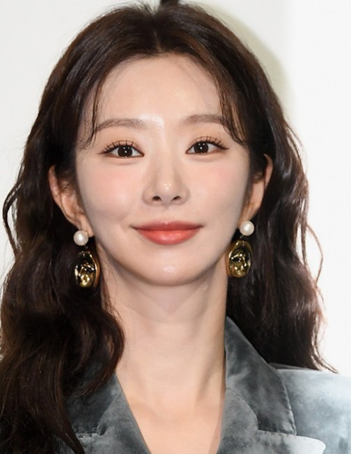 배우 이주빈 성형논란