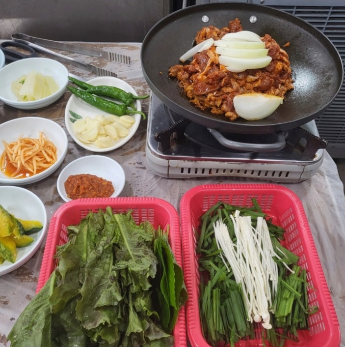 사노라면-왈가닥아내-부산-범어사-오리불고기