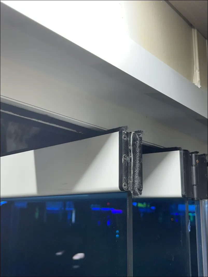 잘 접어지는 폴딩도어